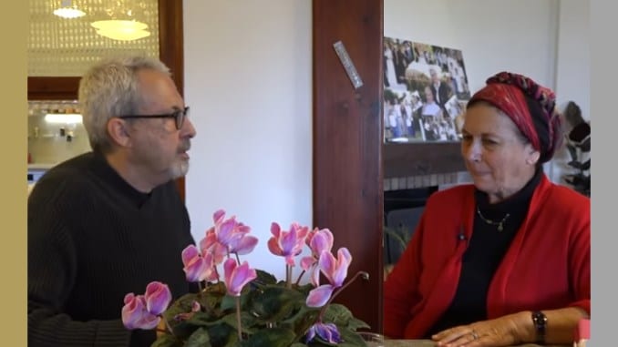 Bradley Burston im Gespräch mit Daniella Weiss